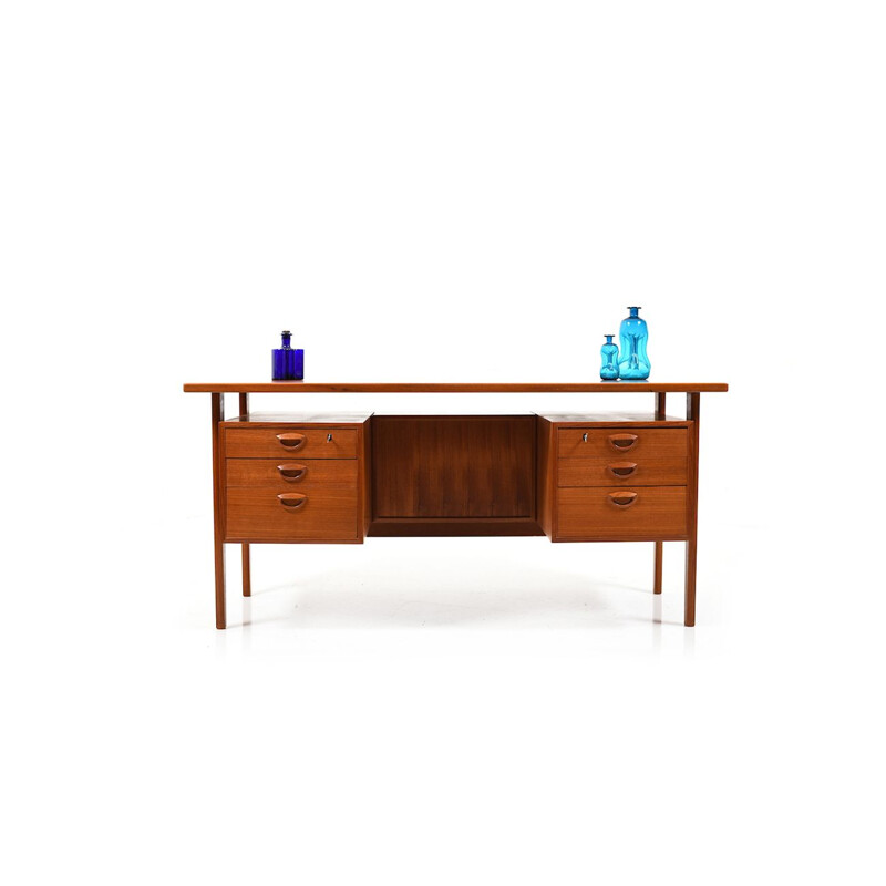 Vintage desk in teak by Kai Kristiansen