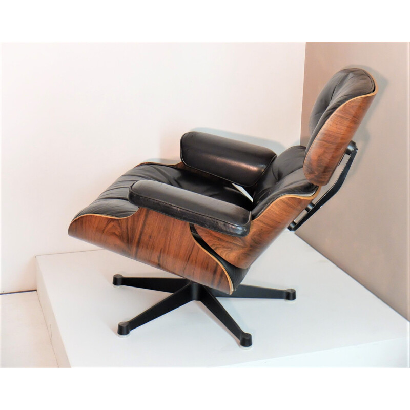 Vintage rosewood armchair by Eames for Mobilier International