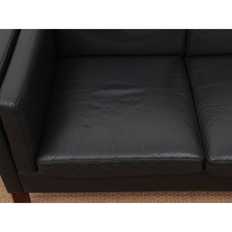 Vintage black leather sofa by Borge Mogensen