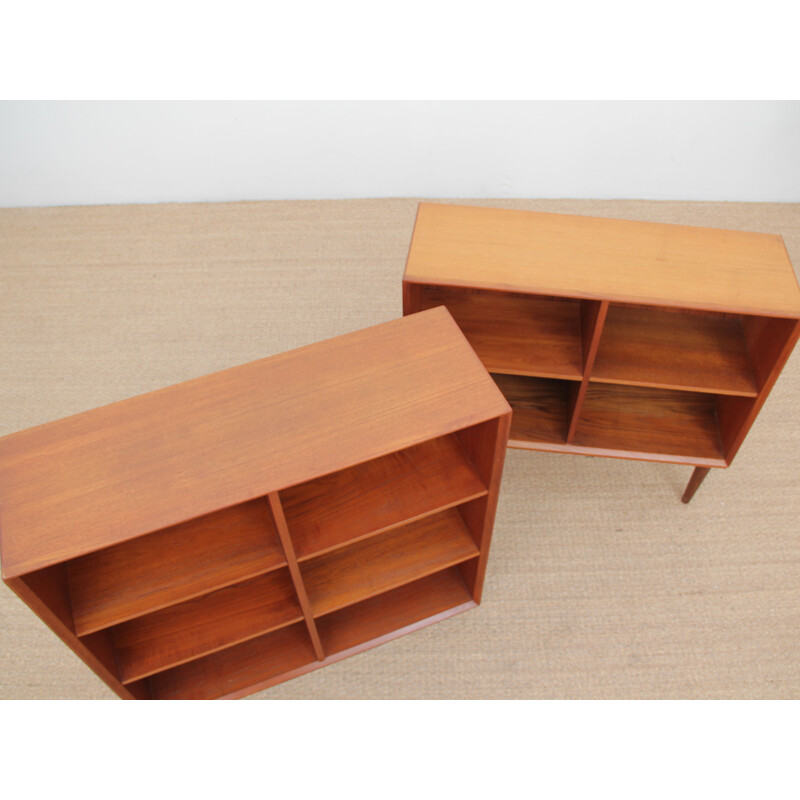 Vintage Scandinavian bookcase in teak