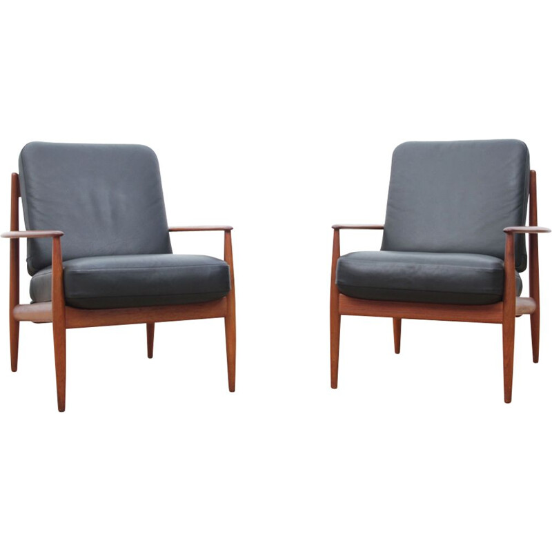 Suite de 2 fauteuils vintage scandinaves en teck