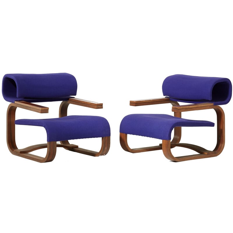 Set of 2 Scandinavian purple chairs by Jan Bocan for Thonet