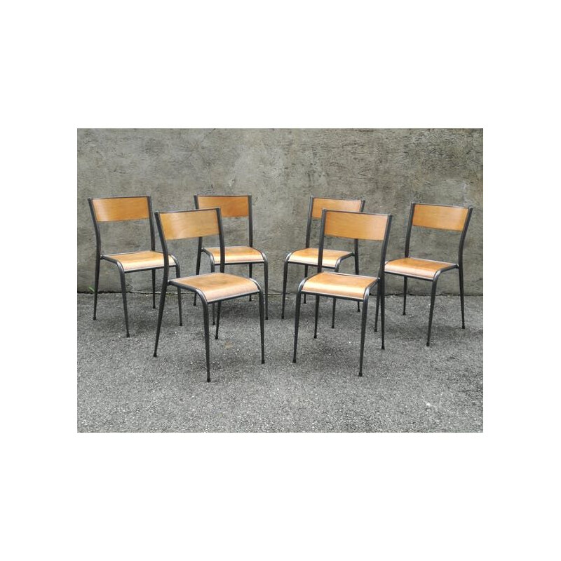 Suite de 6 chaises vintage d'école aux pieds fuseaux