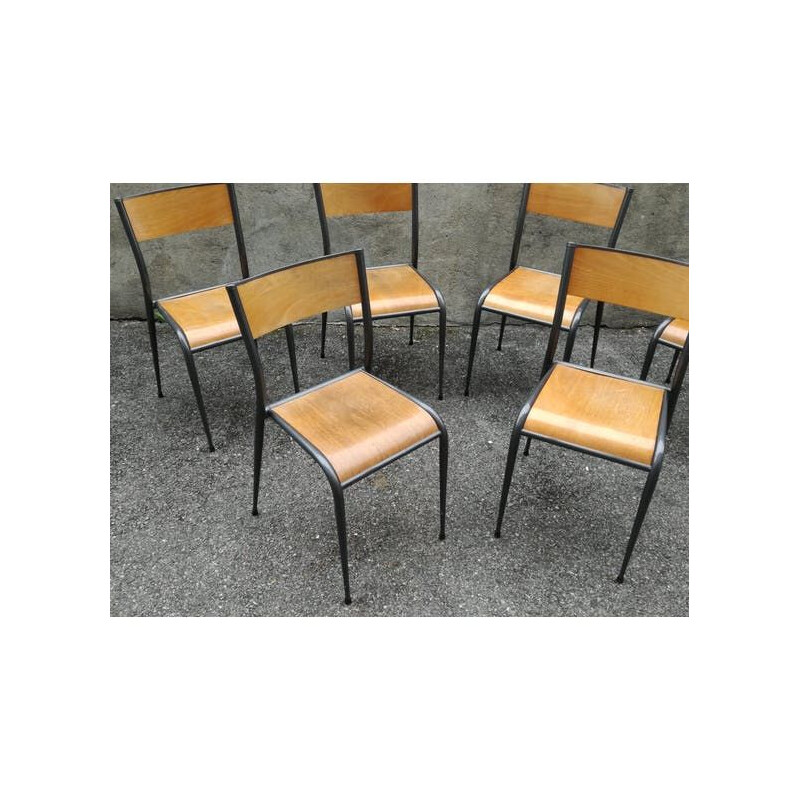 Suite de 6 chaises vintage d'école aux pieds fuseaux