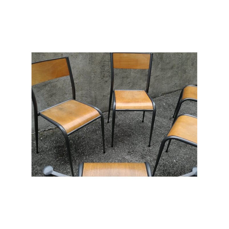 Suite de 6 chaises vintage d'école aux pieds fuseaux