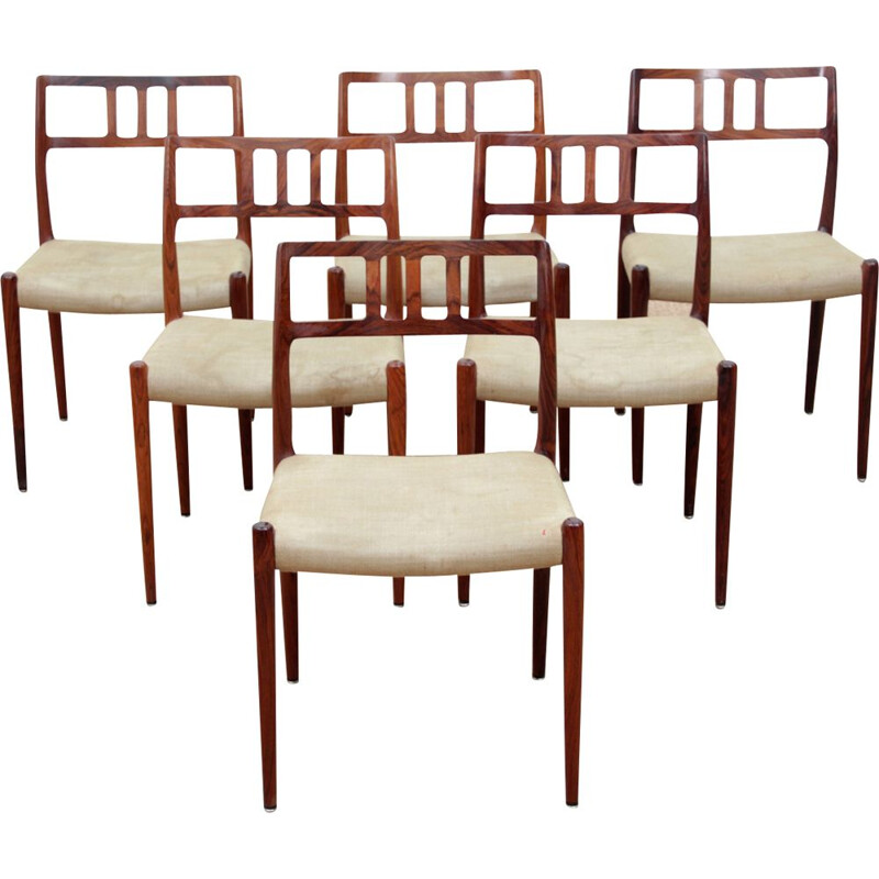 Suite de 6 chaises vintage scandinaves modèle 79 en palissandre de Rio