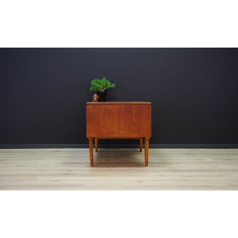 Vintage writing desk in teak by Svenstrup