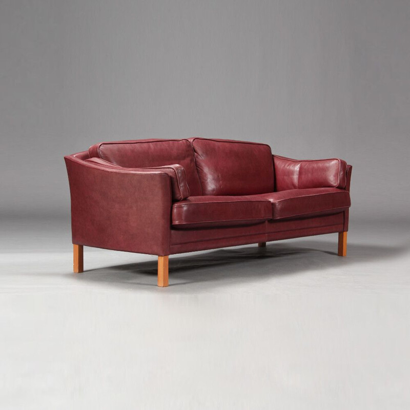 MH sofa in red leather by Mogens Hansen