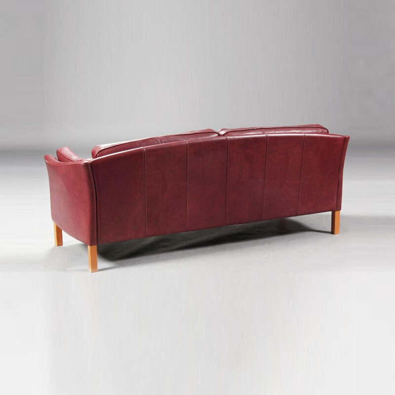 MH sofa in red leather by Mogens Hansen