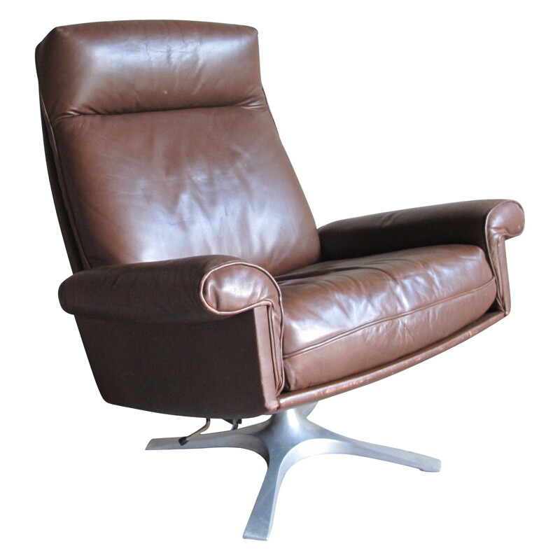 DS31 swivel lounge chair in brown leather and aluminum - 1970s