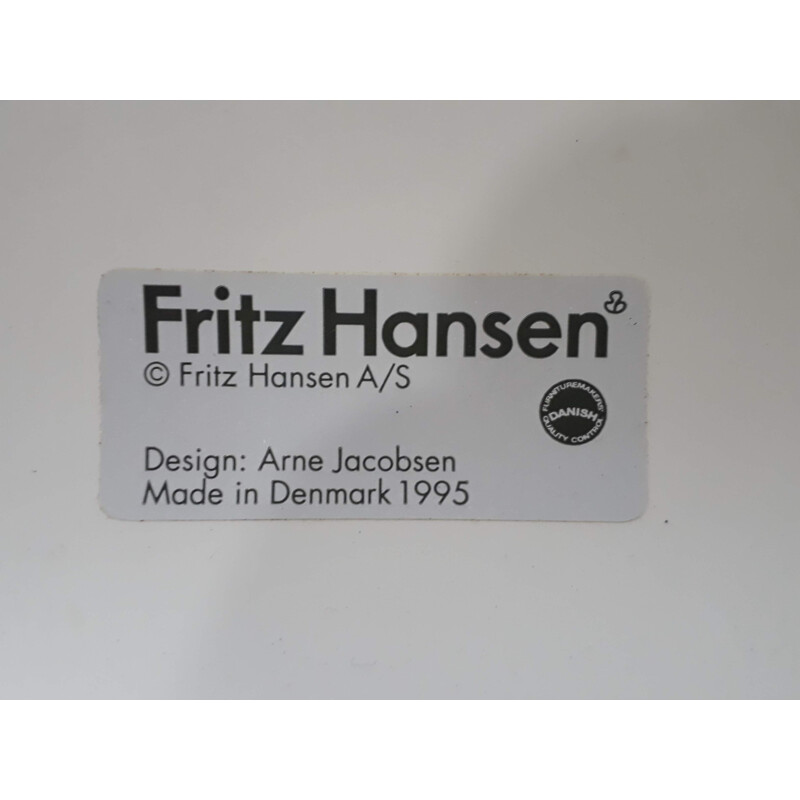 Set of 2 vintage chairs "3107" by Arne Jacobsen for Fritz Hansen