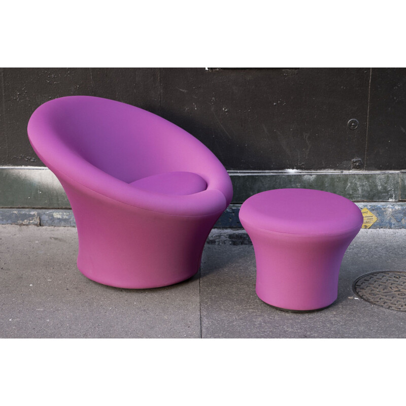 Vintage purple armchair and ottoman "Mushroom" by Pierre Paulin for Artifort