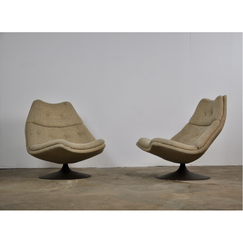 Set of 2 vintage lounge chairs "F590" by Geoffrey Harcourt for Artifort