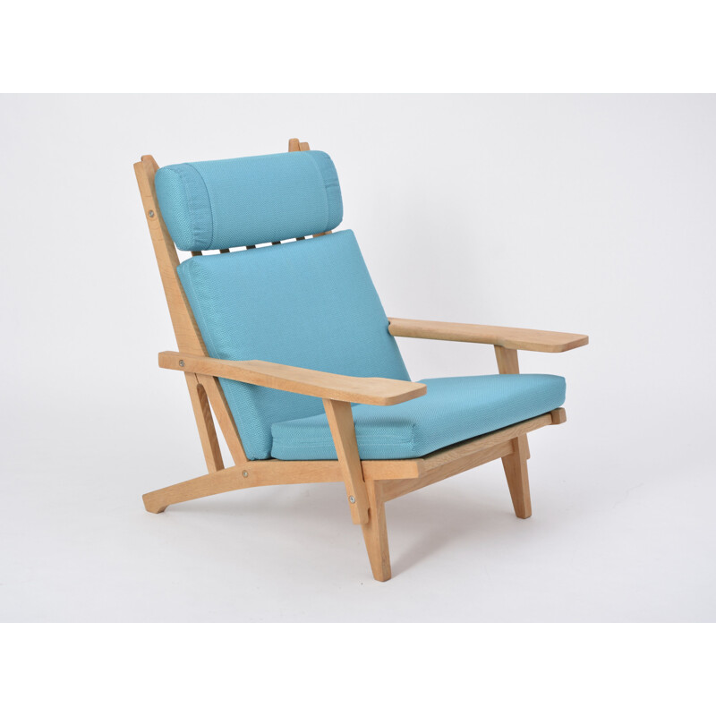 Vintage blue lounge chair "GE 375" by Hans J. Wegner for Getama