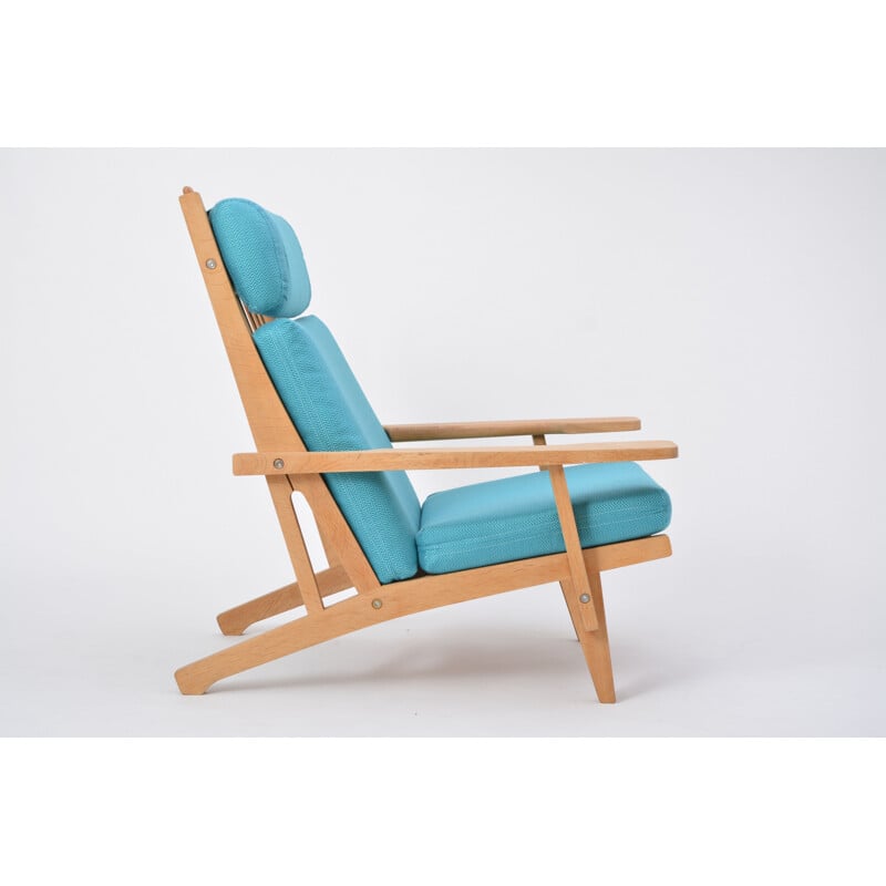 Vintage blue lounge chair "GE 375" by Hans J. Wegner for Getama