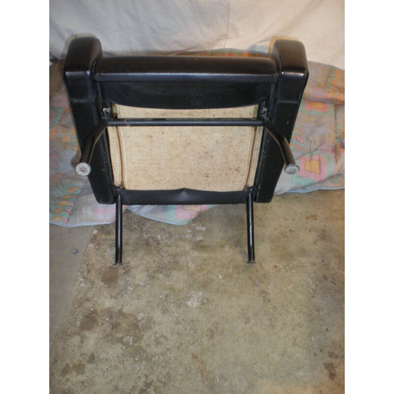 Set of 2 vintage French armchairs in black leatherette