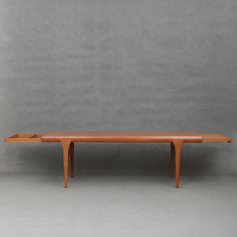 Vintage extendable dining table in teak by Johannes Andersen