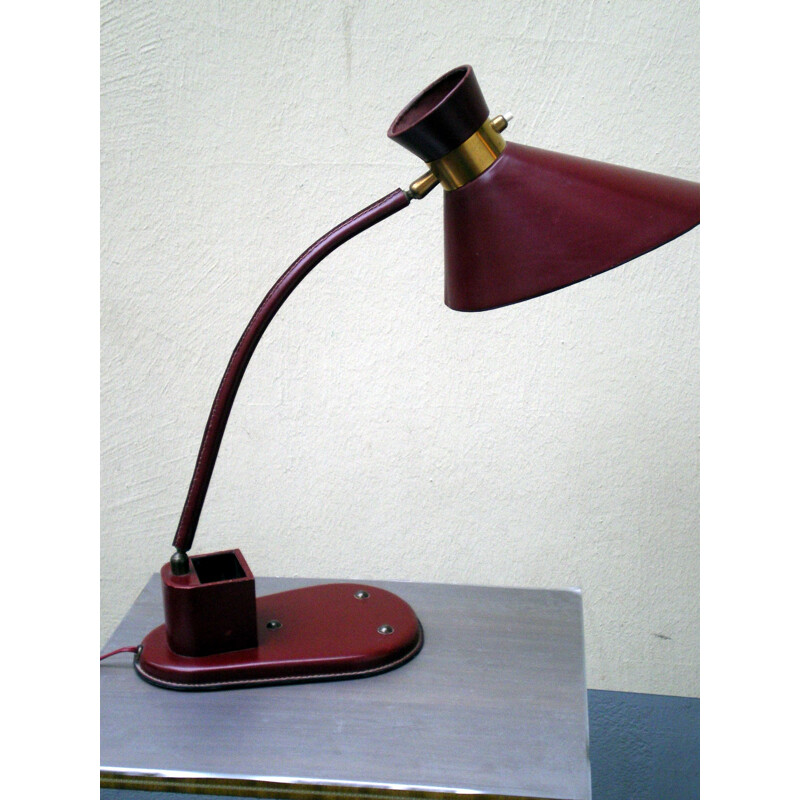 Vintage lamp in sheathed leather