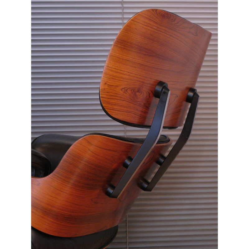 Vintage rosewood armchair by Eames for Herman Miller