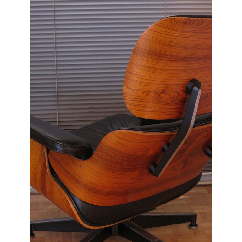 Vintage rosewood armchair by Eames for Herman Miller