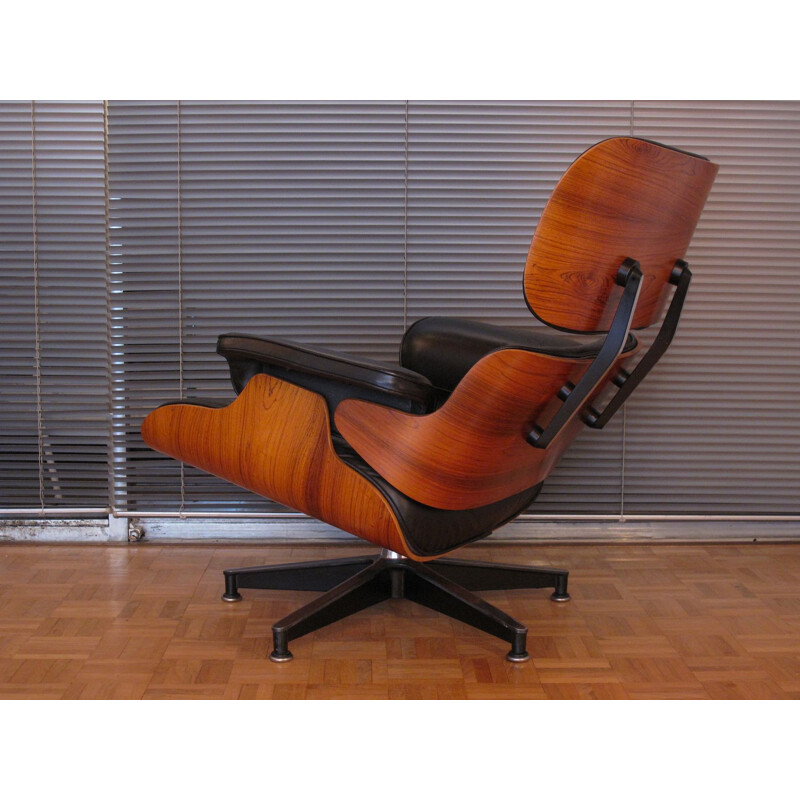 Vintage rosewood armchair by Eames for Herman Miller