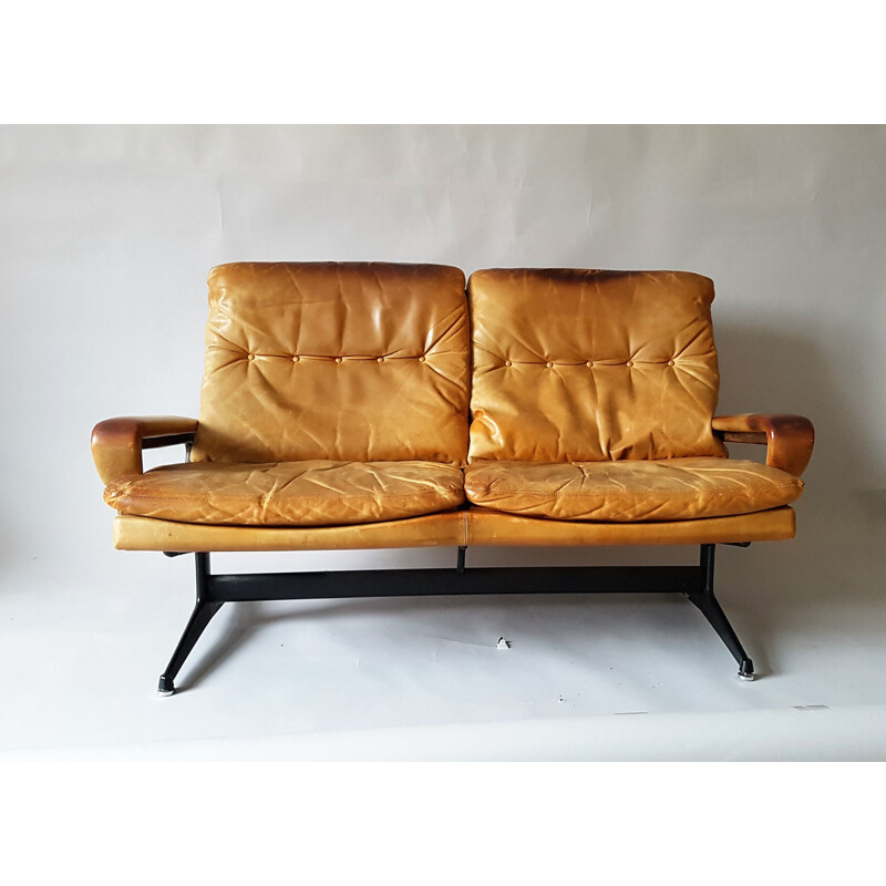 Vintage King sofa in leather by André Vandenbeuck for Strässle