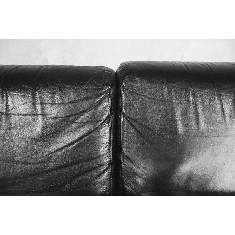 Vintage 2-seater sofa in leather by Pethrus Lindlöf for Lindlöfs Möbler