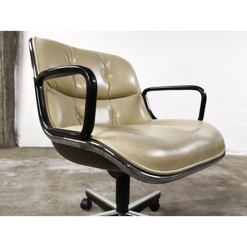 Vintage "Executive" chair by Charles Pollock for Knoll International