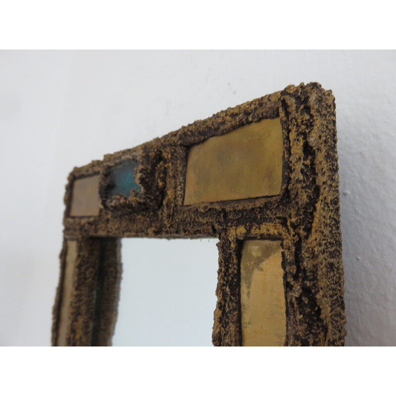 French vintage brutalist mirror in resin and brass 1960