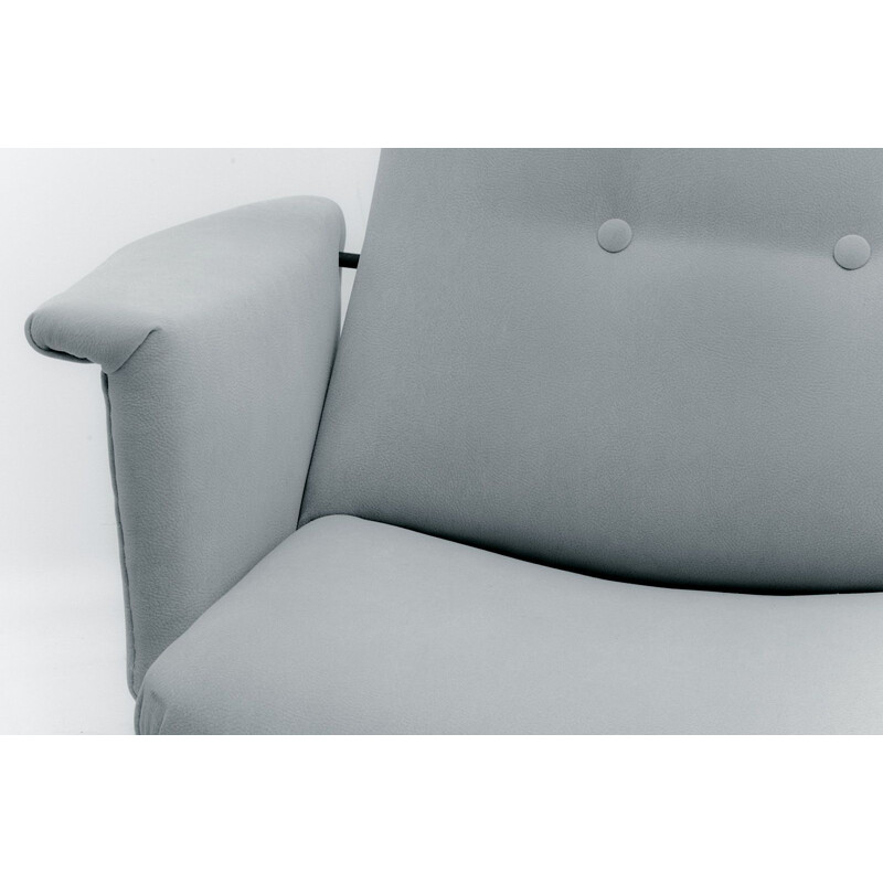 Suite de 2 fauteuils vintage gris modèle SK660 par Pierre Guariche