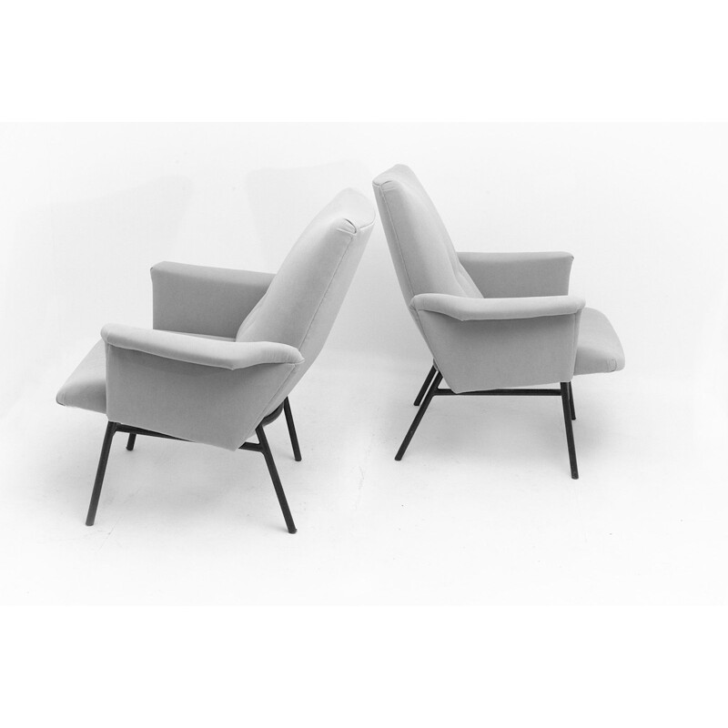 Set of 2 vintage grey armchairs model SK660 by Pierre Guariche