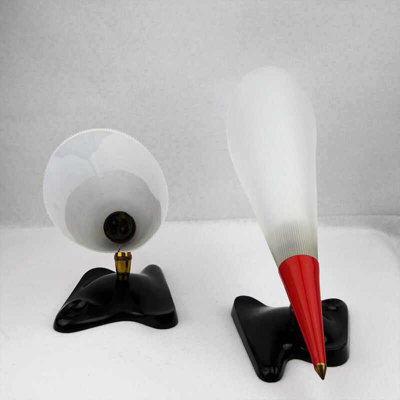 Set van 2 vintage rood en zwart perspex wandlampen