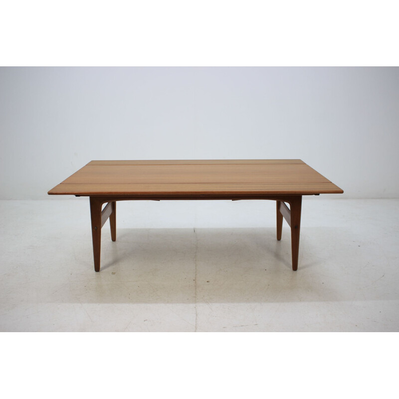 Table vintage pour Trioh danoise en teck 1960