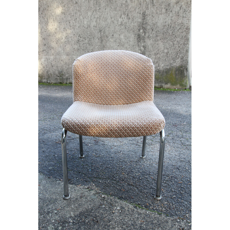 Vintage low chair without arms for Mobilier International in beige velvet