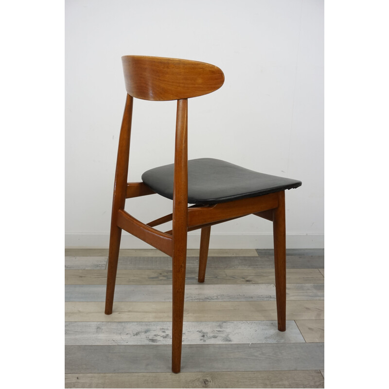 Vintage chair in teak and leather
