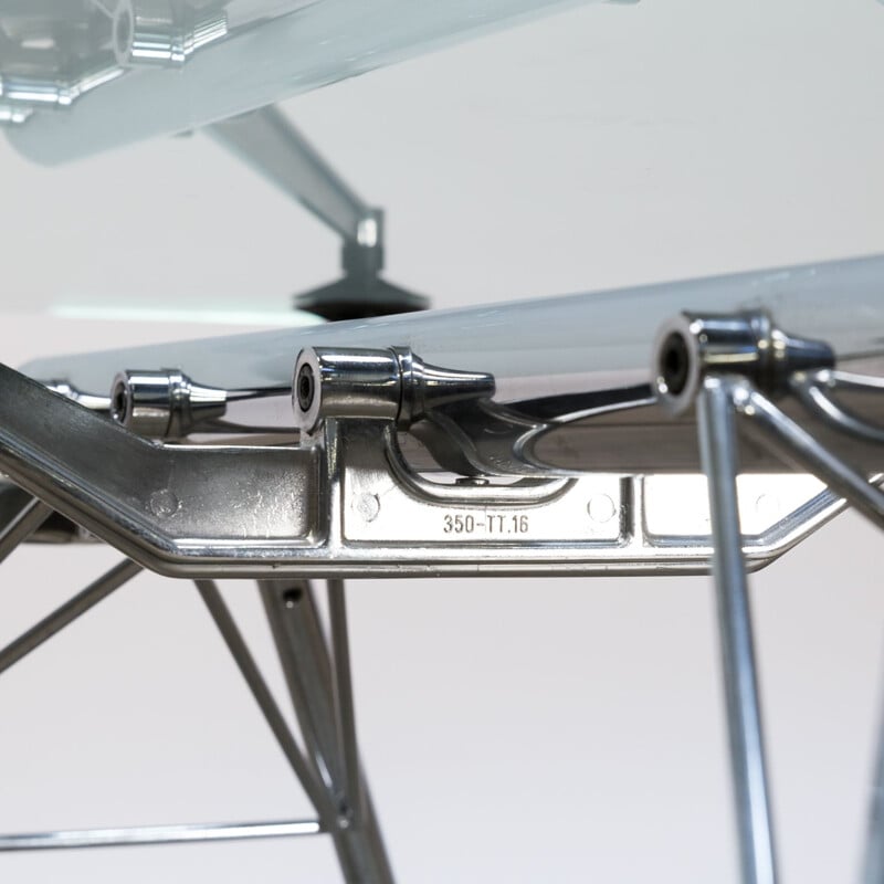 Vintage table nomos by Norman Foster for Tecno