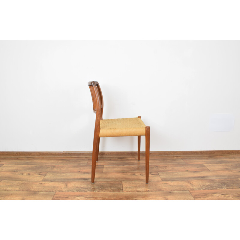 Set of 4 vintage chairs model 82 by Niels Otto (N. O.) Møller for J.L. Møllers