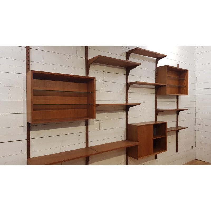 Vintage teak Royal System library by Poul Cadovius 1960