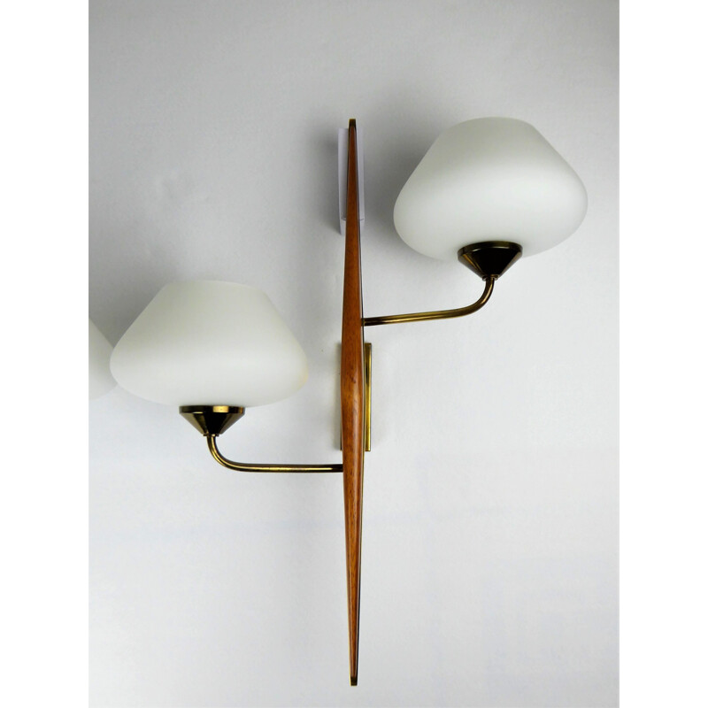 Set of 2 vintage white Lunel sconces in teak and brass 1950