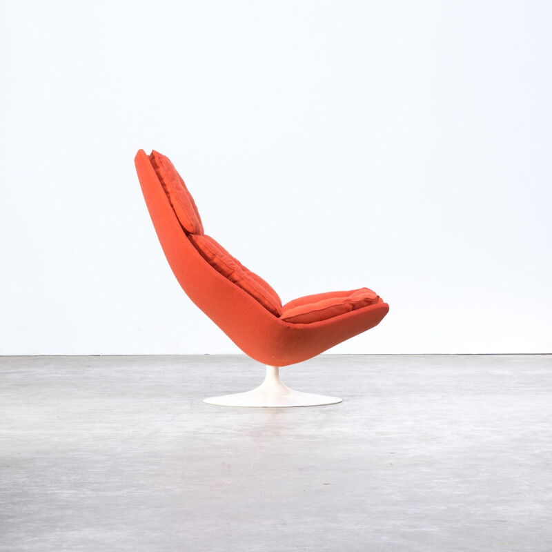 Vintage F588 orange lounge fauteuil for Artifort 1960