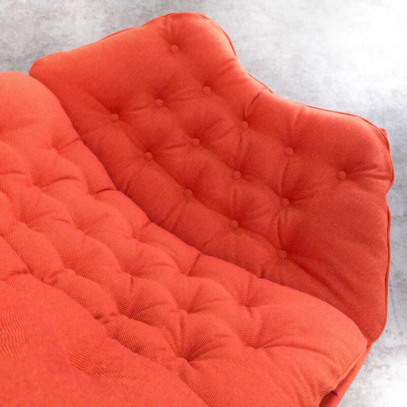 Vintage F588 orange lounge fauteuil for Artifort 1960