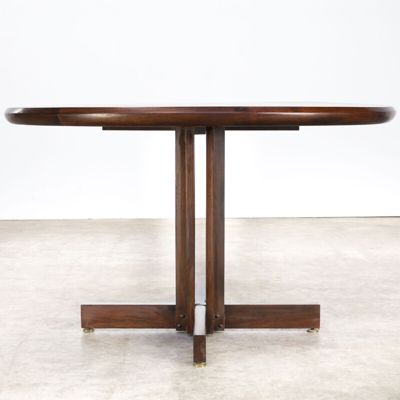 Vintage round dining table in rosewood