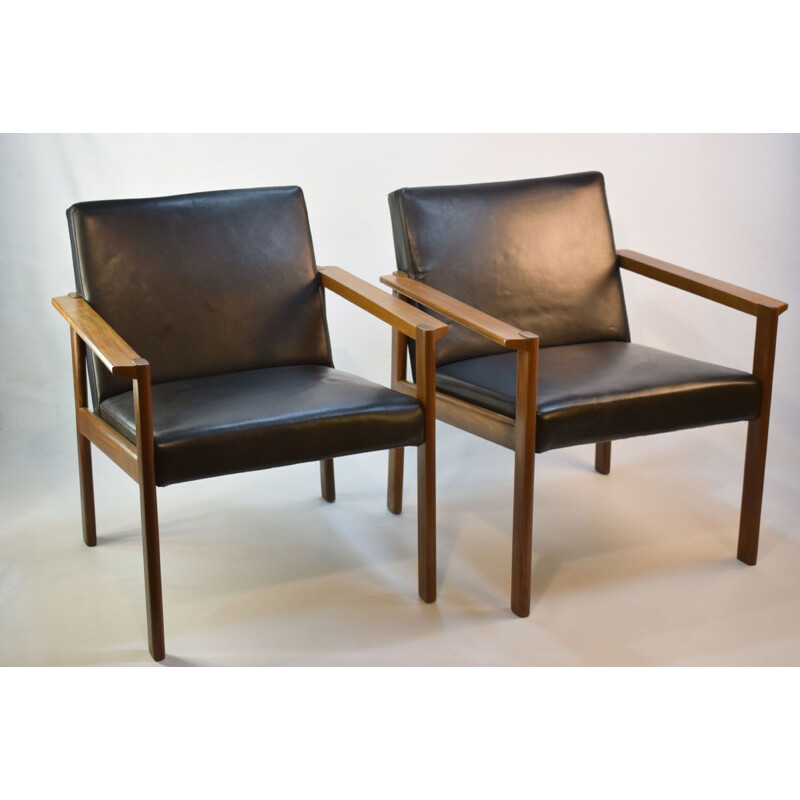 Vintage scandinavian armchair in teak and black leather 1960