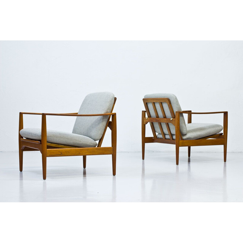 Pair of grey EK amchairs by Illum Wikkelsø