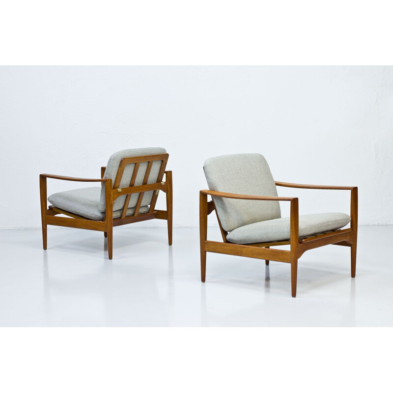 Pair of grey EK amchairs by Illum Wikkelsø