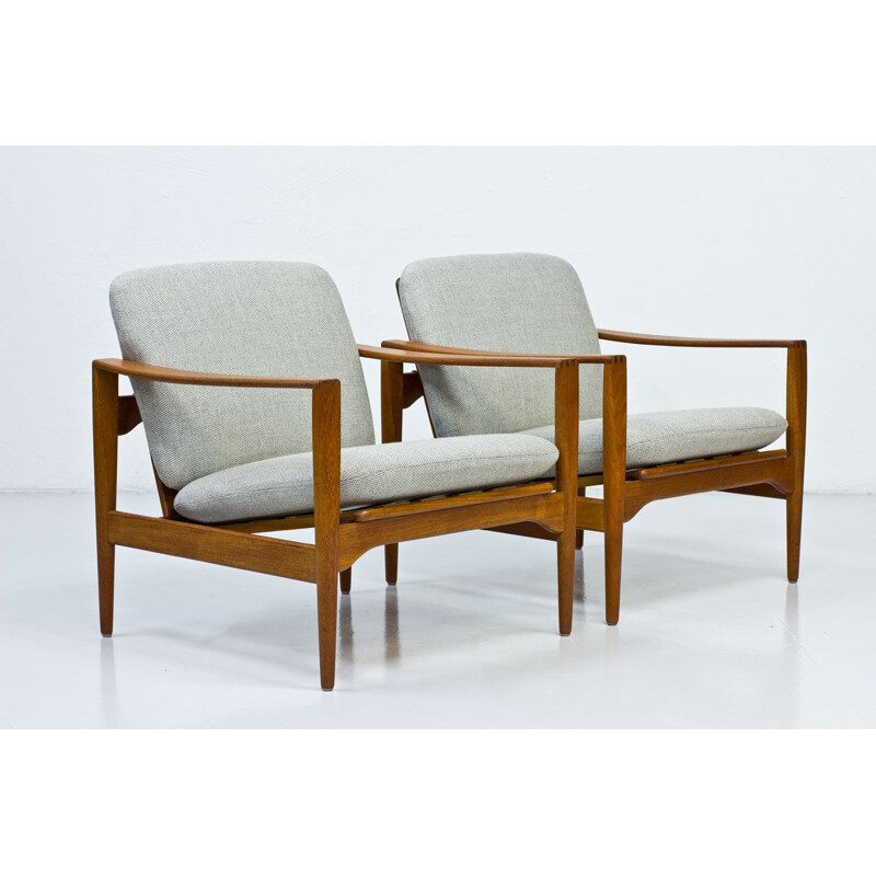 Pair of grey EK amchairs by Illum Wikkelsø