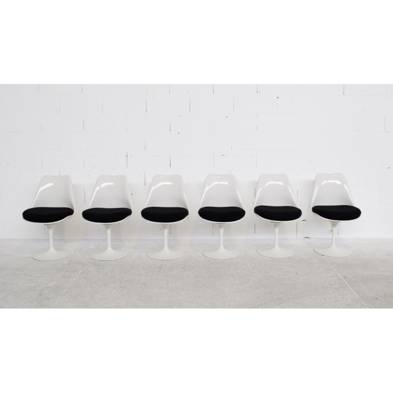 Set of 6 vintage chairs tulip by Eero Saarinen for Knoll International