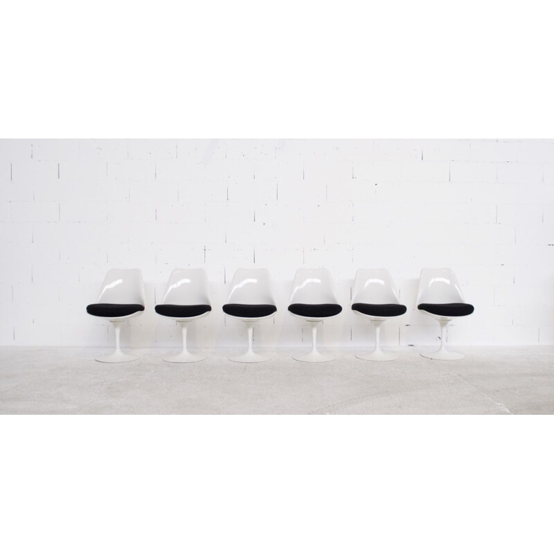 Set of 6 vintage chairs tulip by Eero Saarinen for Knoll International