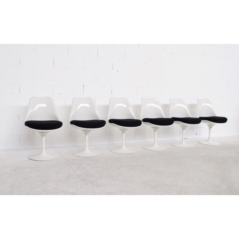 Set of 6 vintage chairs tulip by Eero Saarinen for Knoll International