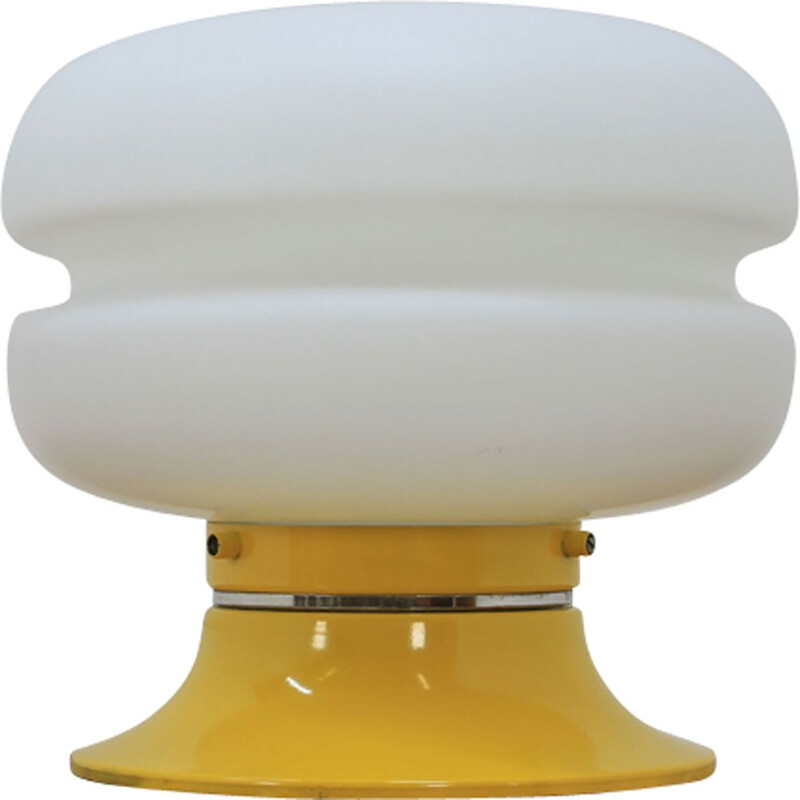 Lampe jaune vintage en métal et verre